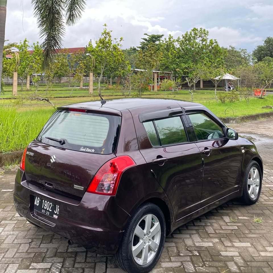 Jual Suzuki Swift 2000 ST Di DI Yogyakarta 3599163