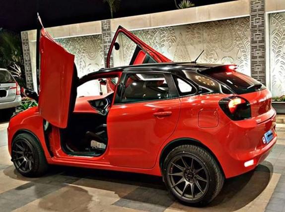 Suzuki Baleno dengan pintu mirip Lamborghini