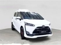 Butuh dana ingin jual Toyota Sienta G 2017