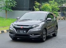 Butuh dana ingin jual Honda HR-V Prestige 2016