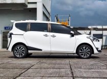 Toyota Sienta V 2017 MPV dijual