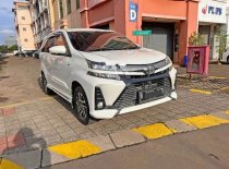Butuh dana ingin jual Toyota Avanza Veloz 2019
