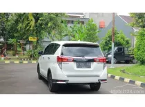 Jual Toyota Venturer 2017 termurah