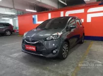 Butuh dana ingin jual Toyota Sienta V 2020