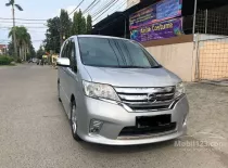 Jual Nissan Serena 2014 kualitas bagus
