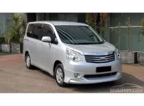 Jual Toyota NAV1 2013 termurah