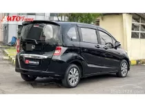 Jual Honda Freed 2015 kualitas bagus