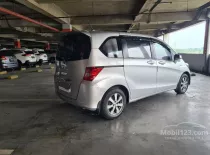 Jual Honda Freed 2010, harga murah