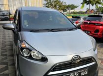Jual Toyota Sienta 2016 V di Jawa Barat