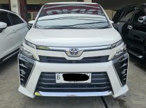 Jual Toyota Voxy 2016 2.0 A/T di Jawa Barat