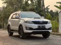 Jual Toyota Fortuner 2015 kualitas bagus