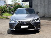 Jual Lexus ES 2019 300h Ultra Luxury di DKI Jakarta