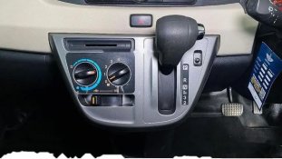 Butuh dana ingin jual Daihatsu Sigra R 2017