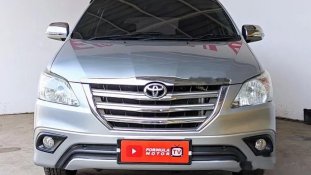 Butuh dana ingin jual Toyota Kijang Innova G 2015