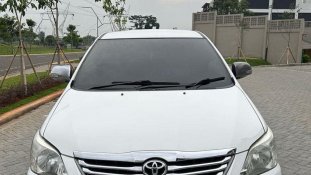 Jual Toyota Kijang Innova 2012 E di Jawa Tengah
