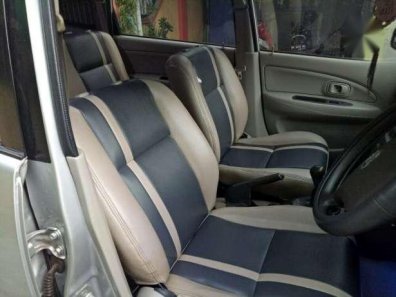 MAu jual murah Daihatsu Xenia tahun 2010-1