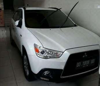 Mitsubhisi Outlander A/T 2.0 2013-1