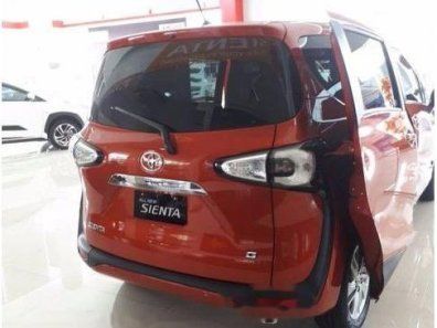 Toyota Sienta E 2017 MPV-1