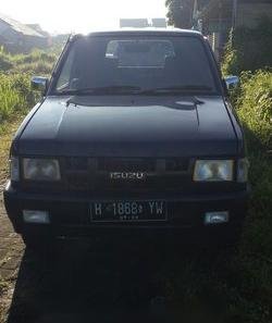 Isuzu Pickup 2002-1
