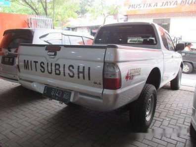 Mitsubishi Strada 4X4 2004-1