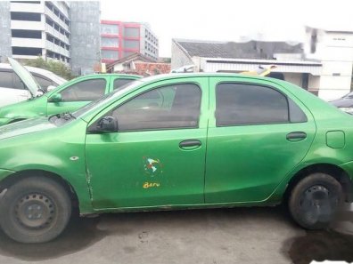 Jual mobil Toyota Etios 2013 Kalimantan Barat-1