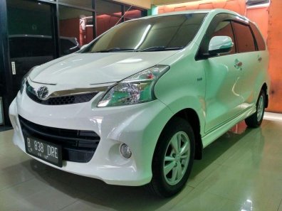 Toyota Avanza Veloz 2013 MPV-1
