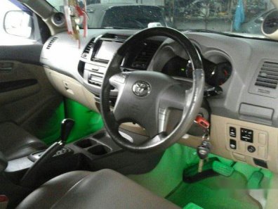 Toyota Fortuner TRD 2012 -1