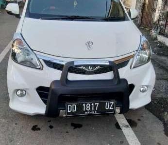 Toyota Avanza Veloz 2012 MPV-1