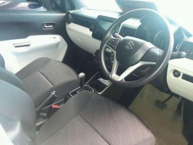 Toyota Voxy 2017-1
