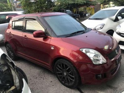 Dijual Mobil Suzuki Swift ST Hatchback Tahun 2010