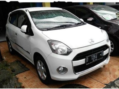 Dijual mobil Daihatsu Ayla X 2015 Hatchback-1