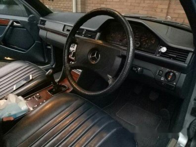 Mercedes-Benz 300E W124 1992 Dijual -1