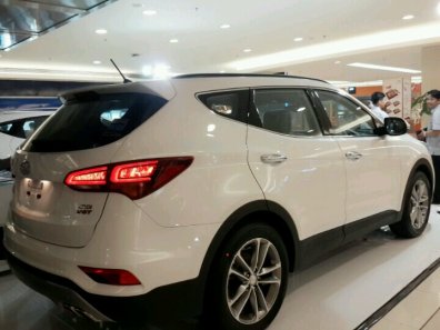 Hyundai Santa Fe CRDi VGT 2.2 Automatic 2017 Dijual-1