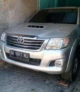 2011 Toyota Hilux Dijual-1