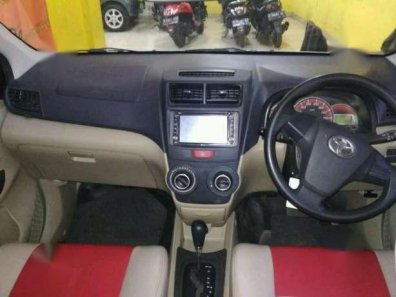 2015 Toyota New Avanza E dijual -1