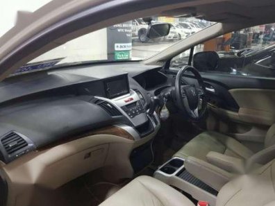 2012 Honda Odyssey Dijual-1