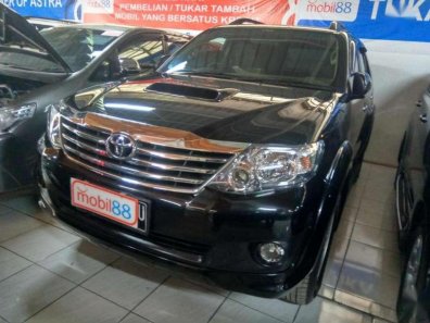Jual Toyota Fortuner 2012, harga murah-1