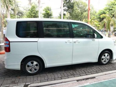 Jual Toyota NAV1 2013 termurah-1