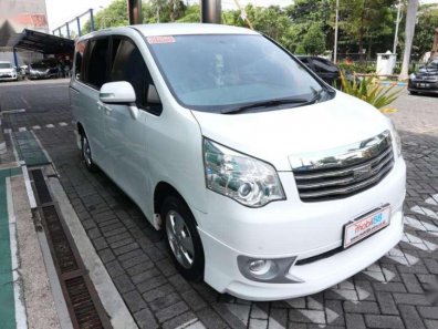 Toyota NAV1 V 2013 Minivan dijual-1