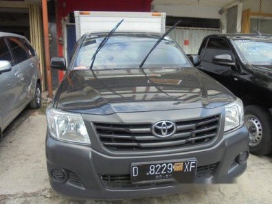 Jual Toyota Hilux 2013 termurah-1