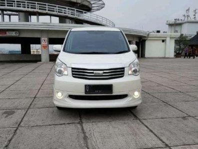 Toyota NAV1 V 2016 Minivan dijual-1