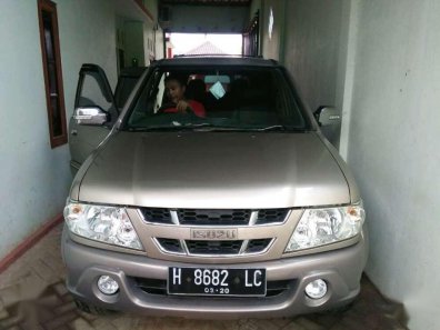 Jual Isuzu Panther GRAND TOURING 2005-1