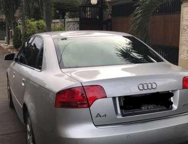 Butuh dana ingin jual Audi A4  2006-1