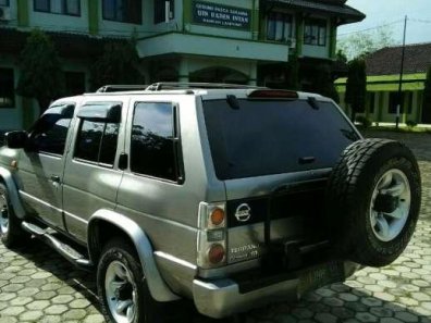 Jual Nissan Terrano  kualitas bagus-1