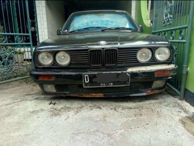Butuh dana ingin jual BMW M3  1990-1