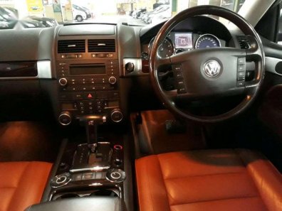 Volkswagen Touareg V6 2005 SUV dijual-1