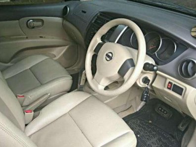 Nissan Grand Livina XV 2009 MPV dijual-1