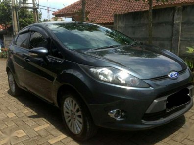 Jual Ford Fiesta 2013 termurah-1