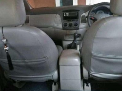 Jual Toyota Kijang Innova 2005 termurah-1