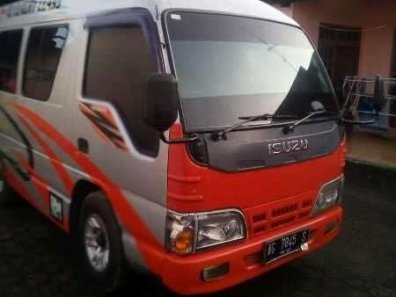 Butuh dana ingin jual Isuzu Elf 2.8 Minibus Diesel 2010-1